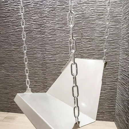 Apartment La Interdite Jacuzzi, Sauna & Piece Secrete