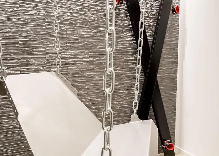 Apartamento La Interdite Jacuzzi, Sauna & Piece Secrete Nancy